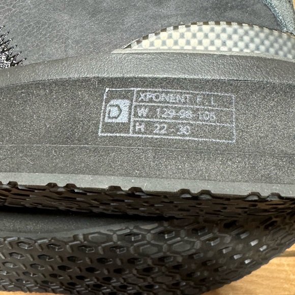 Deckers X Lab Unisex Black Suede Low Wedge Sneakers Comfort Sport Shoes size 10 - Picture 9 of 12